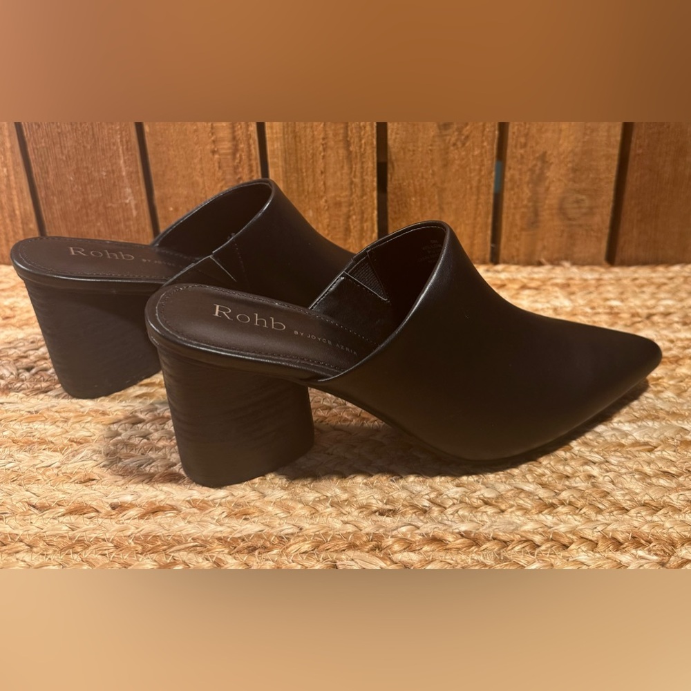 NEW Rohb Chunky Heel Slip On. Sz 8